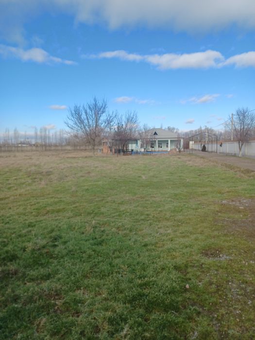 Тошкент Вилояти . Охонгоран  Тумани . Галакудук  ФЕРМА    2,7 Гектар .