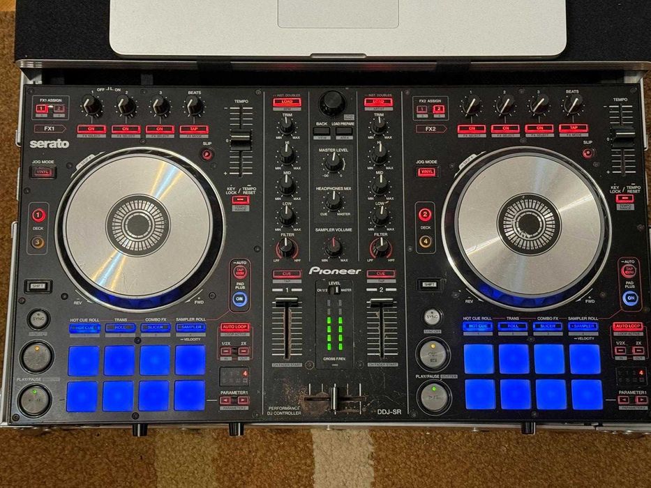 Consola Dj Pioneer DDJ SR , Allen&Heath Xone K2
