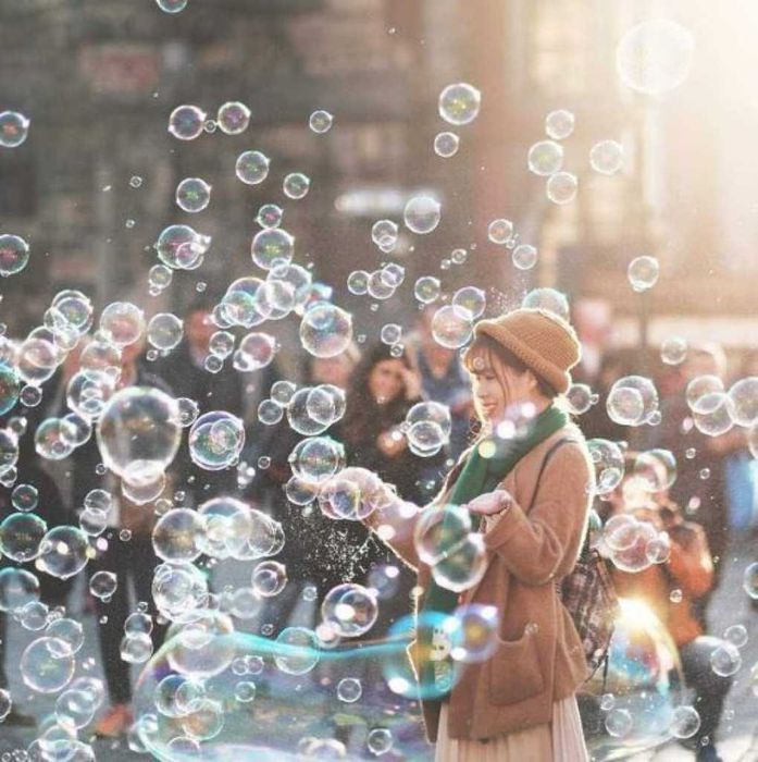 Машина за сапунени мехурчета – Магията на балоните