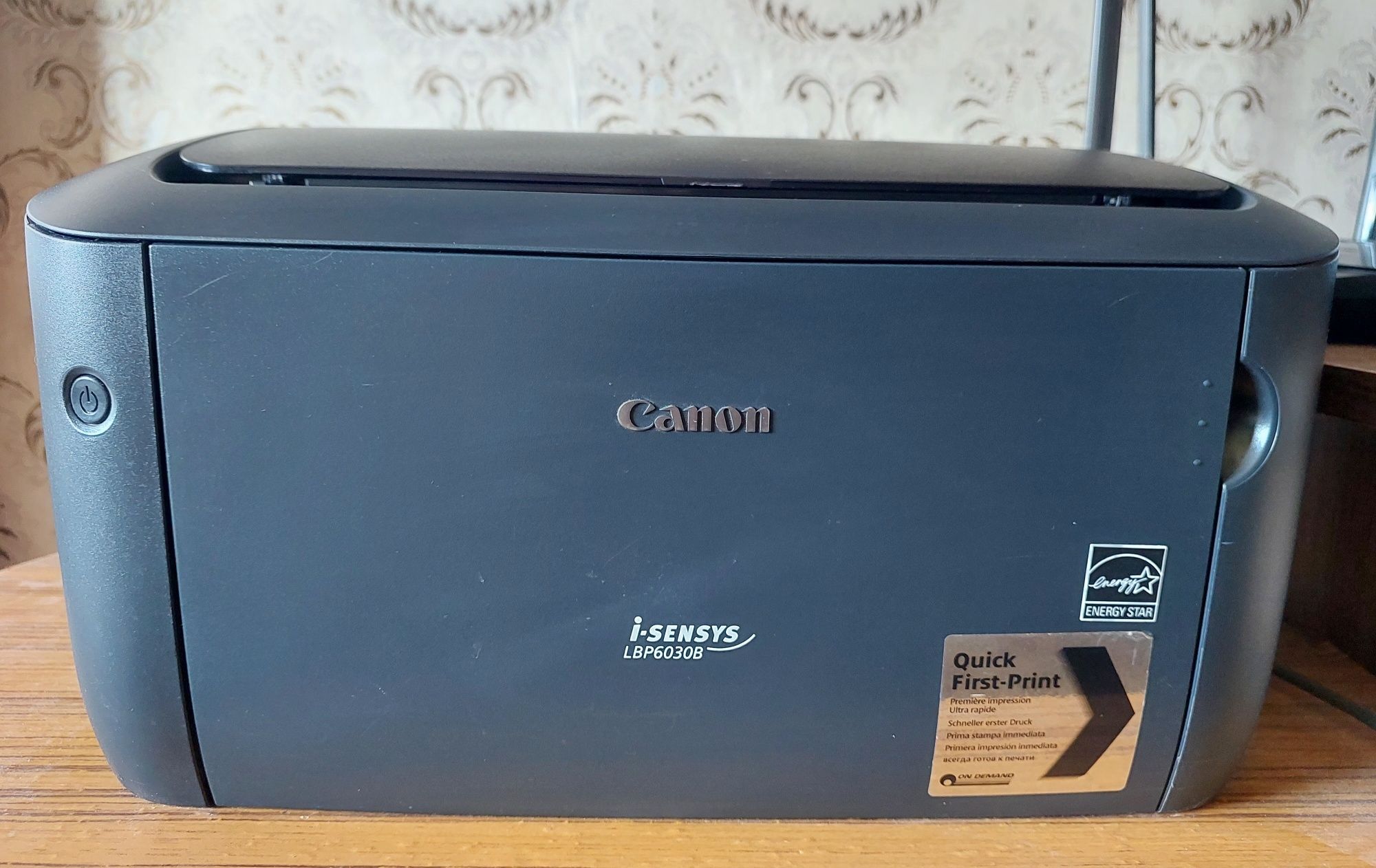 Canon LBP6030B принтер с коробкой