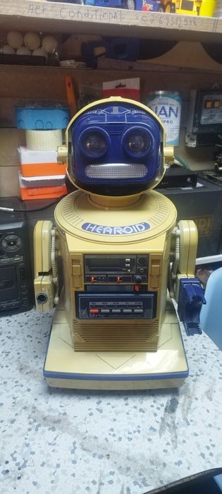 Robot jucarie  de colectie