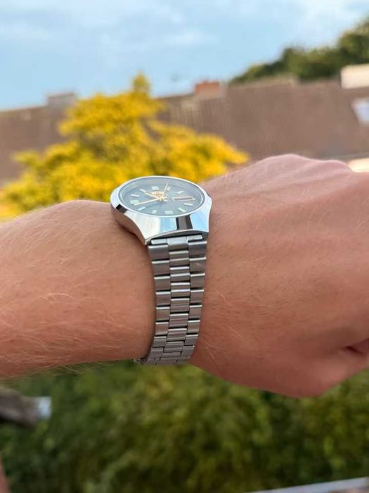 Часовник Orient Crystal Automatic, Rare Day-Date بال – края на 1970-те