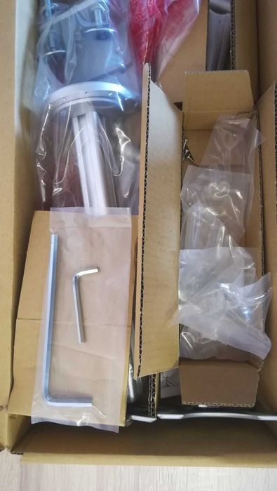 Двойна стойка за монитор