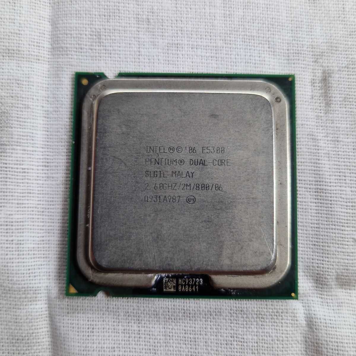 Inte Celeron E3400