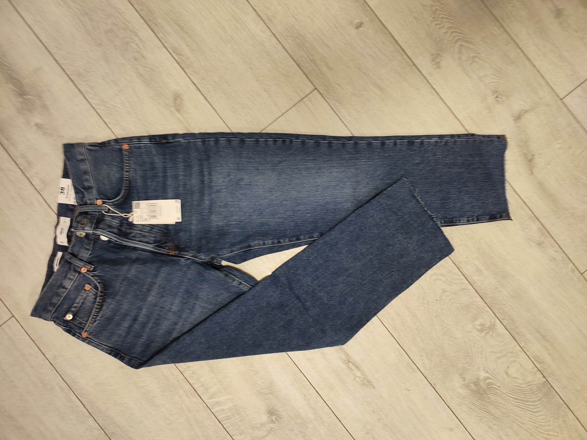 Jeans Mango, marimea 38, noi cu etichetă