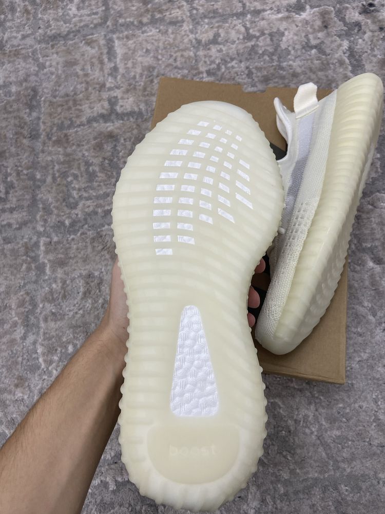 Yeezy 350 V2 Bone