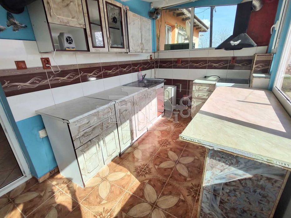 Продава се Къща в с. Царевец, Област Добрич - 100 кв.м за 332 €/кв.м - Снимка #8