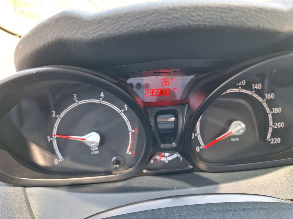 Vand Ford fiesta
