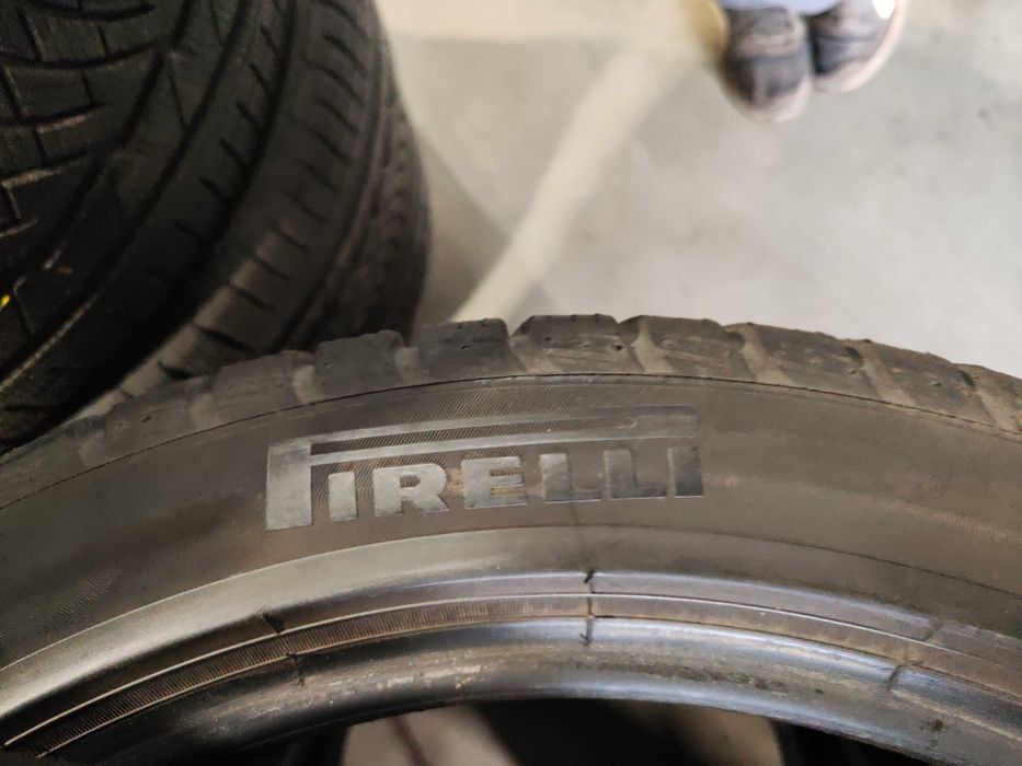 4бр.зимни гуми 225/45/18 Pirelli