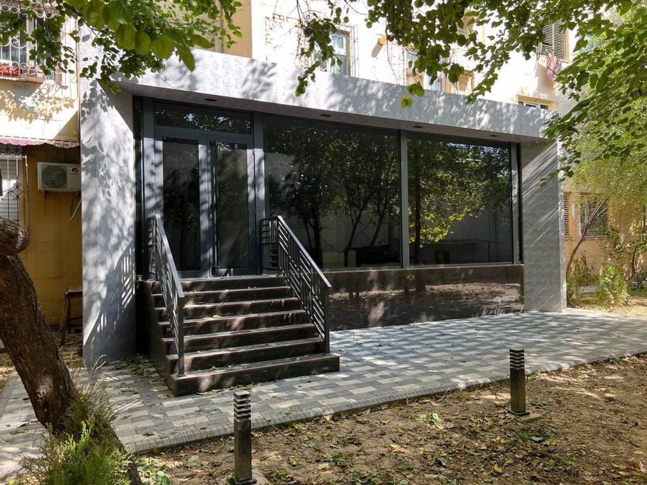 Ц-4 евро нежилое помещение 80кв.м 3комнат ремонт с мебелью срочно