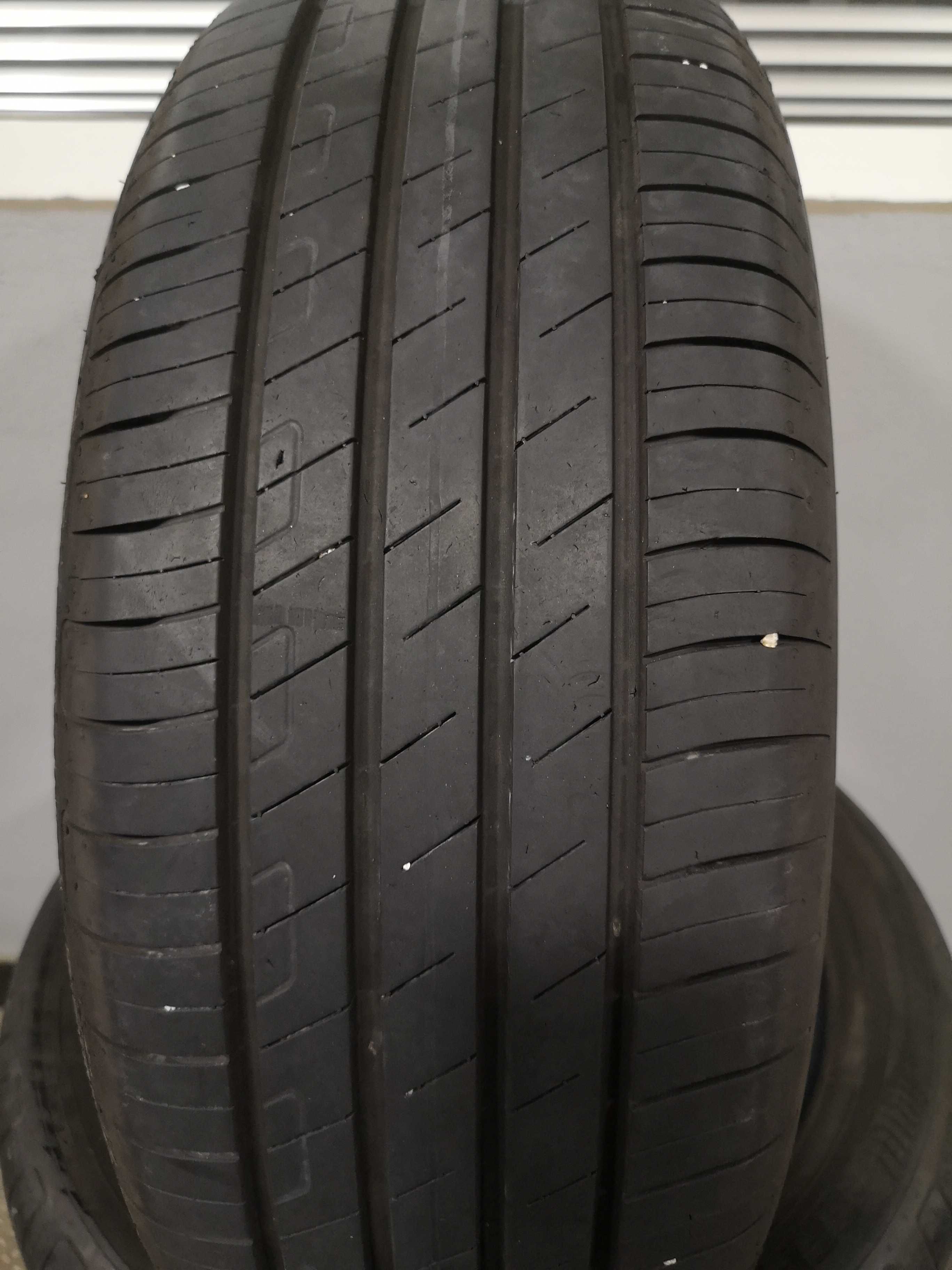 4бр 215/55/17 GOODYEAR 6,8мм грайфер дот:20 безплатен монтаж