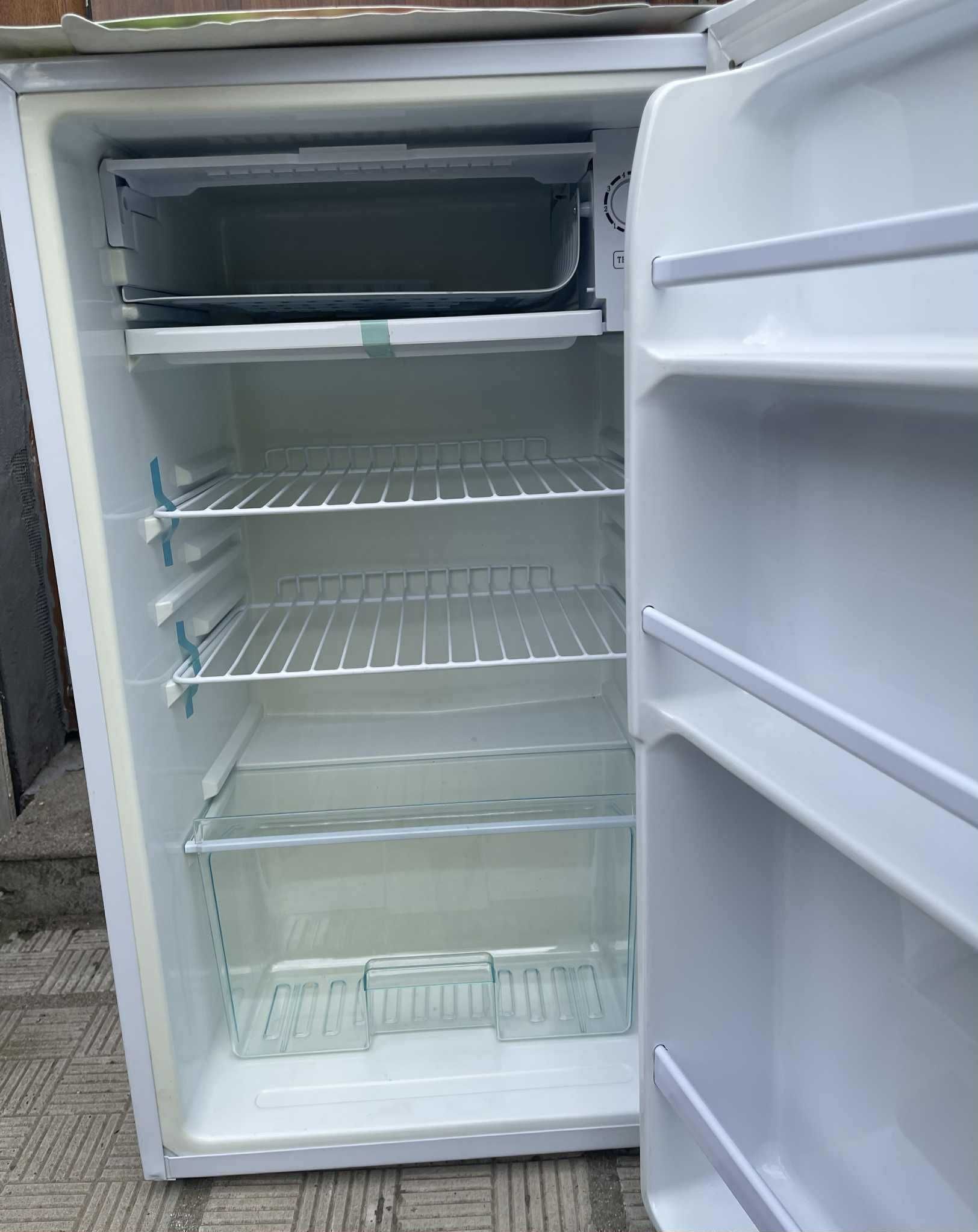 Хладилник MIDEA BC-120 refrigerator