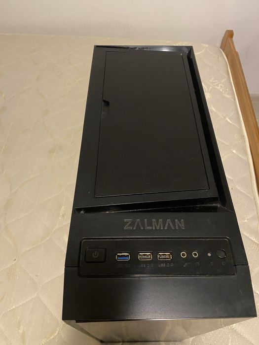 Vând unitate pc Amd rx 6600