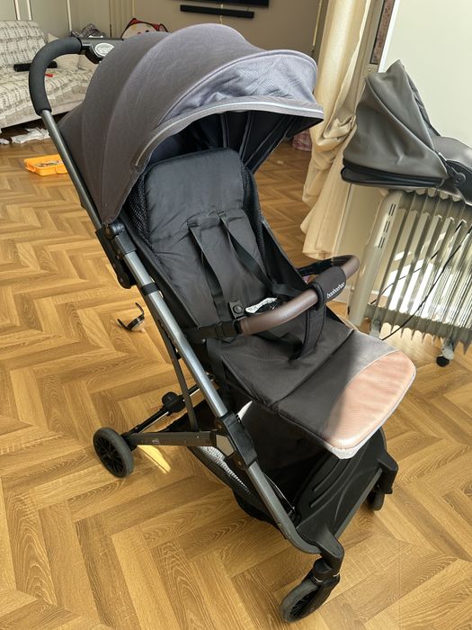 Продам коляски летний