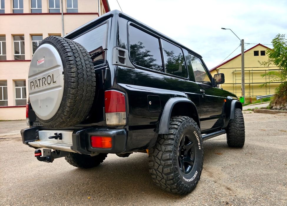 Nissan Patrol y60
