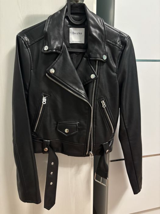 Кожено яке Bershka