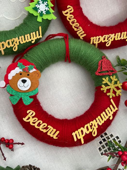 Коледни венци от естествени материали