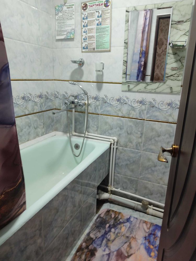 Чирчик Троитцк 2х комнат 1 этаж