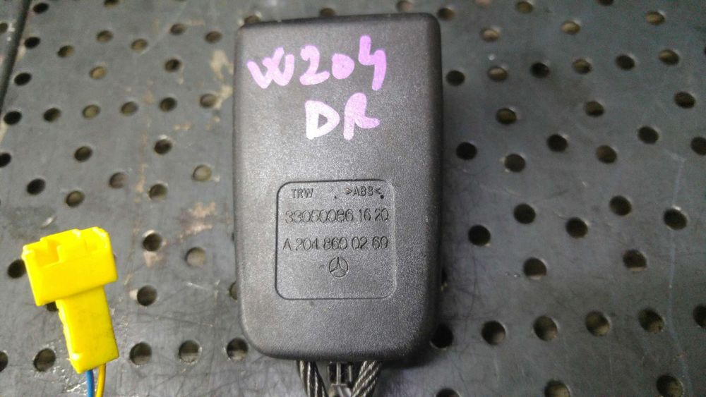 Teaca centura dreapta fata mercedes c class w204 a2048600269