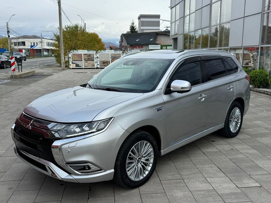 Mitsubishi Outlander Plug-in Hybrid 2019 Echipare Top Impecabila