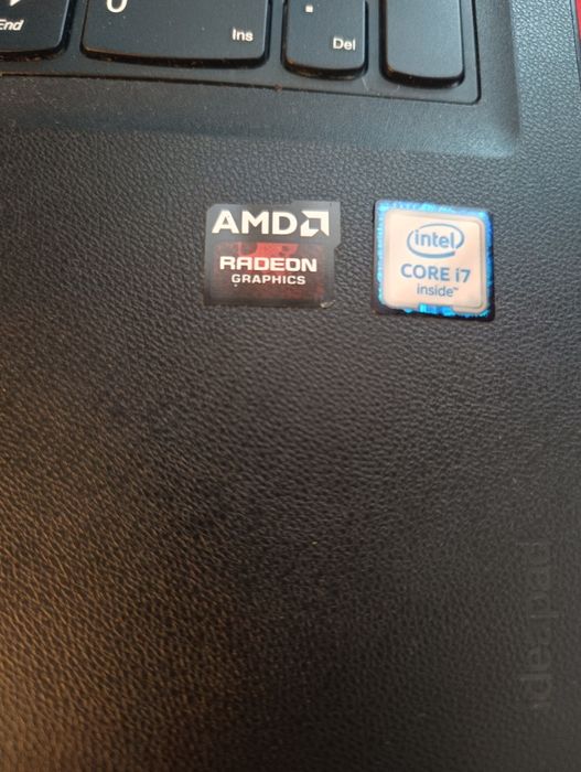 Laptop Lenovo IdeaPad rezolutie full hd