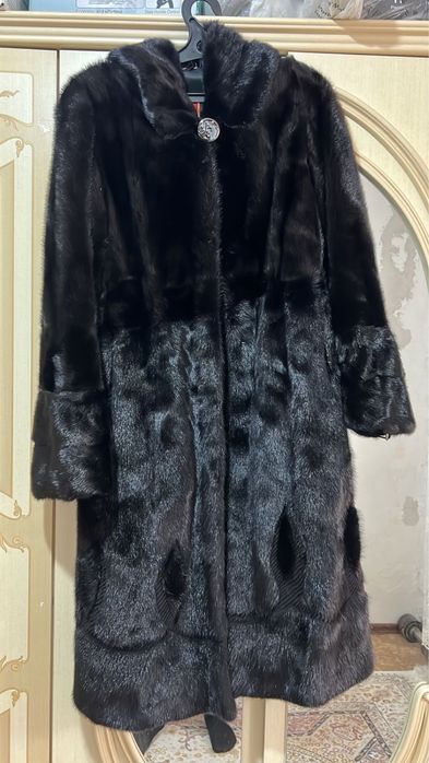 Продается Норковая шуба