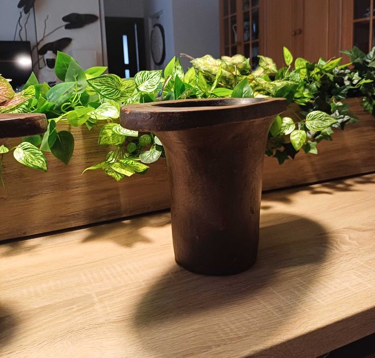 Vaze sau suport ghivece de flori din ceramica