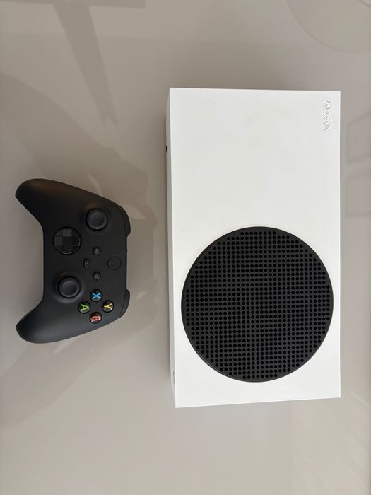 Vând Consola Xbox seria S