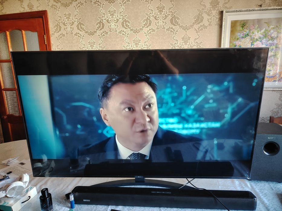 Продам смарт телевизор