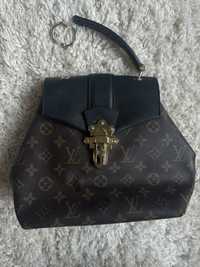 Малка чанта Louis Vuitton