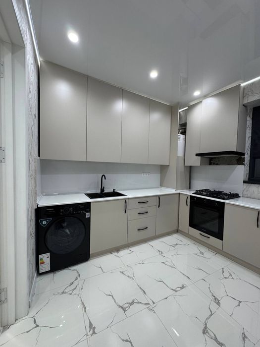 Продаётся 3 комнатная 62кв² в ЖК Sky Builds,Бывш Лисунова Кинотеатр