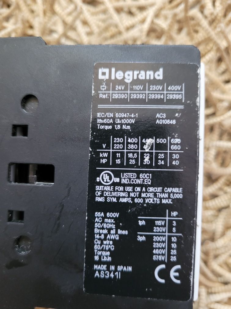 Продам контактор Legrand новый