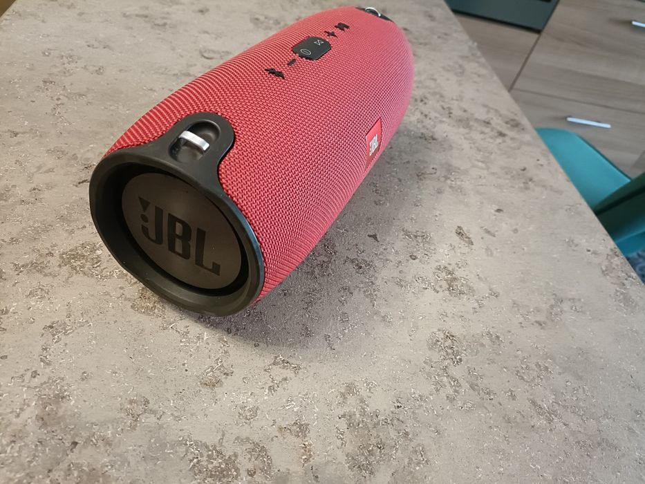 Vând JBL Extreme