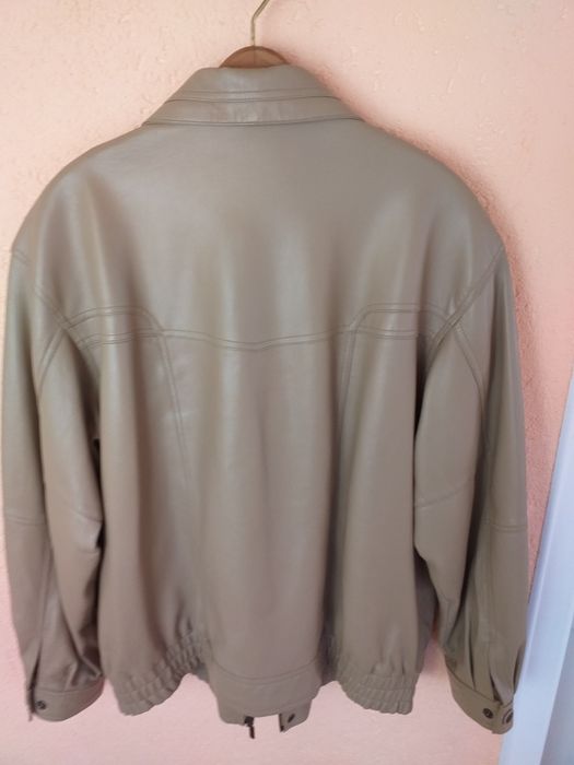 Geaca nouă piele barbati marimea 42 Pelle