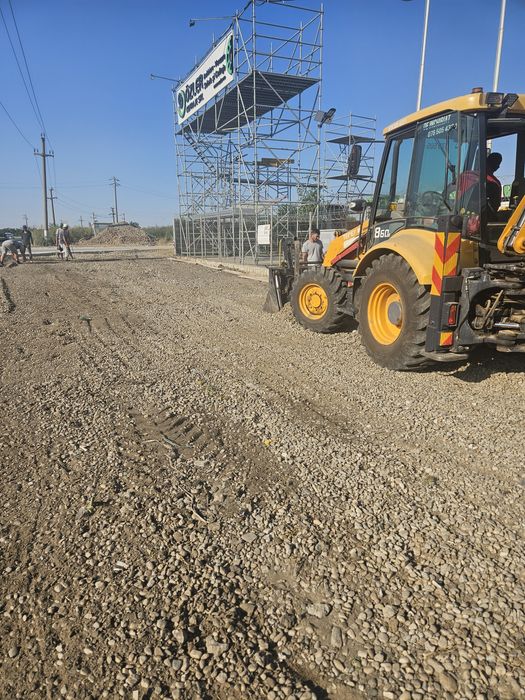 Inchiriez buldoexcavator - Berceni/Vidra/Dobreni