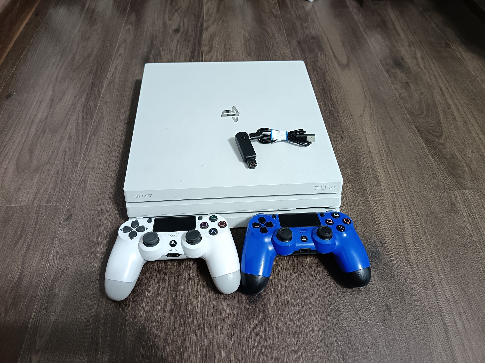 Playstation 4 Pro 4K Modat (Orice Joc Gratis) FC25/RDR2/MK11/GoW Ragna