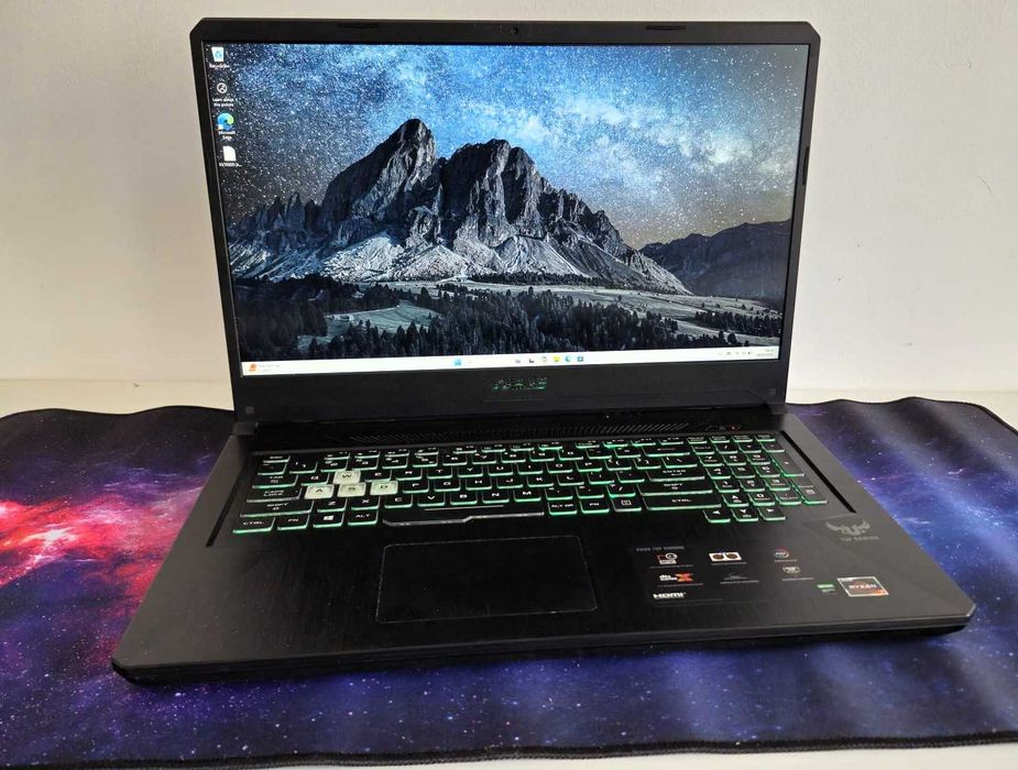 Asus TUF Gaming17,3"FHD AMD Ryzen 7 3750H GTX 1050 512 GB SSD 16GB RAM