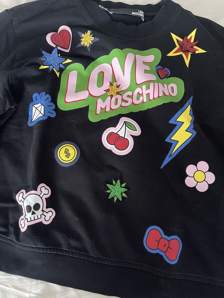 Hanorac Love Moschino