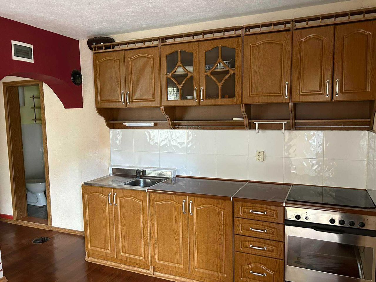 Продава се Магазин в Казанлък - 80 кв.м за 804 €/кв.м - Снимка #2