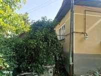 Casa de vanzare in comuna Ernei