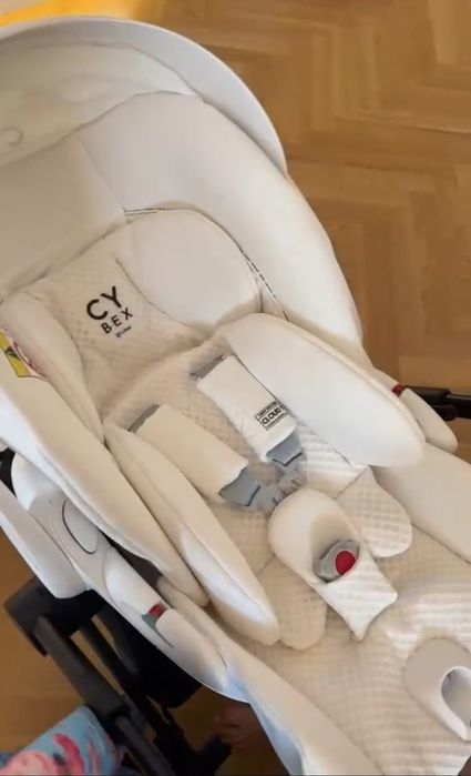 Scoica Cybex Platinum Off White Priam 4.0