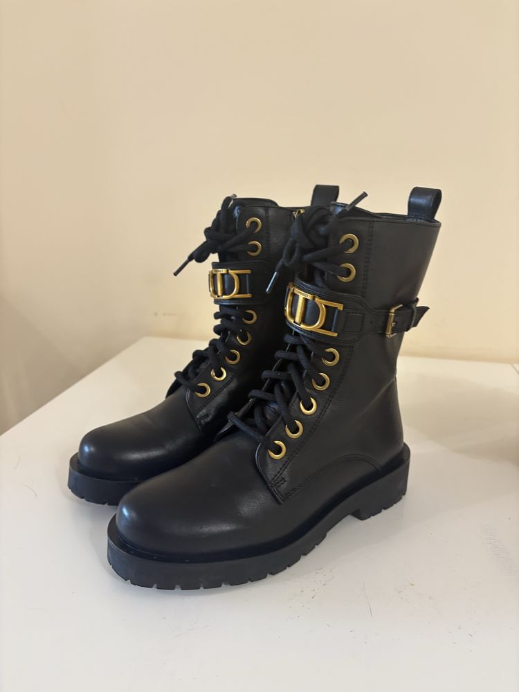 Боти Twinset