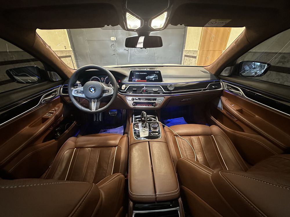 Bmw 760Li 2018 god 90000 probeg