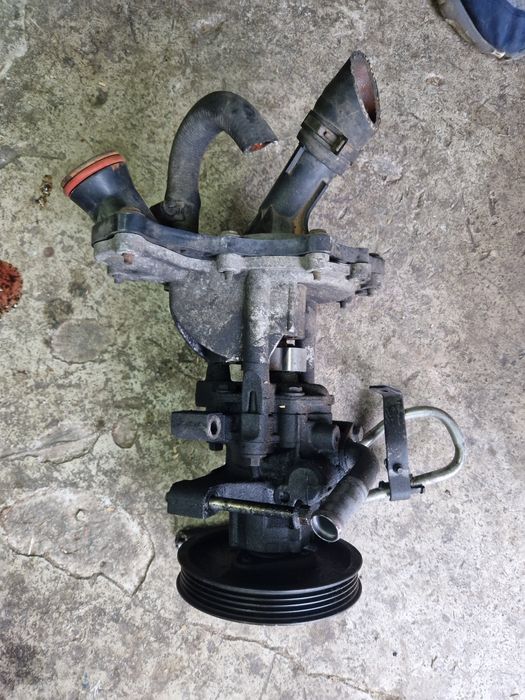 Pompa servodirecție Ford Tranzit 2.2 D 2008