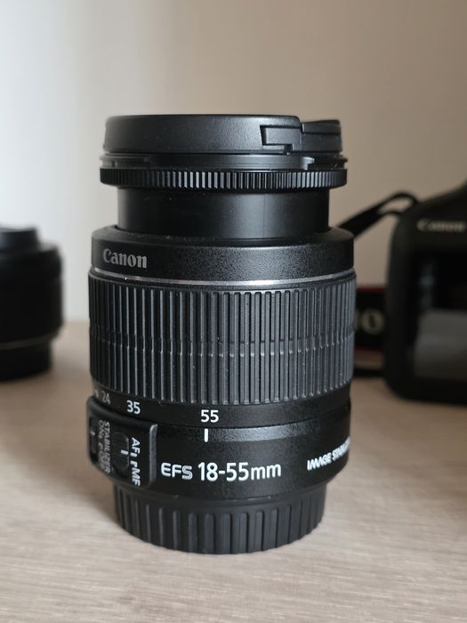 Canon EOS 2000D + аксесоари