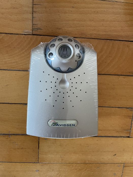 Camera supravegheat bebelusi