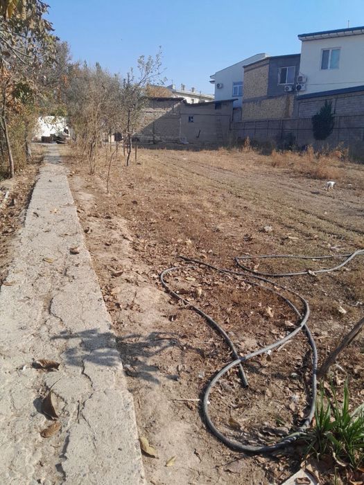 Yer sotiladi 5 sotix