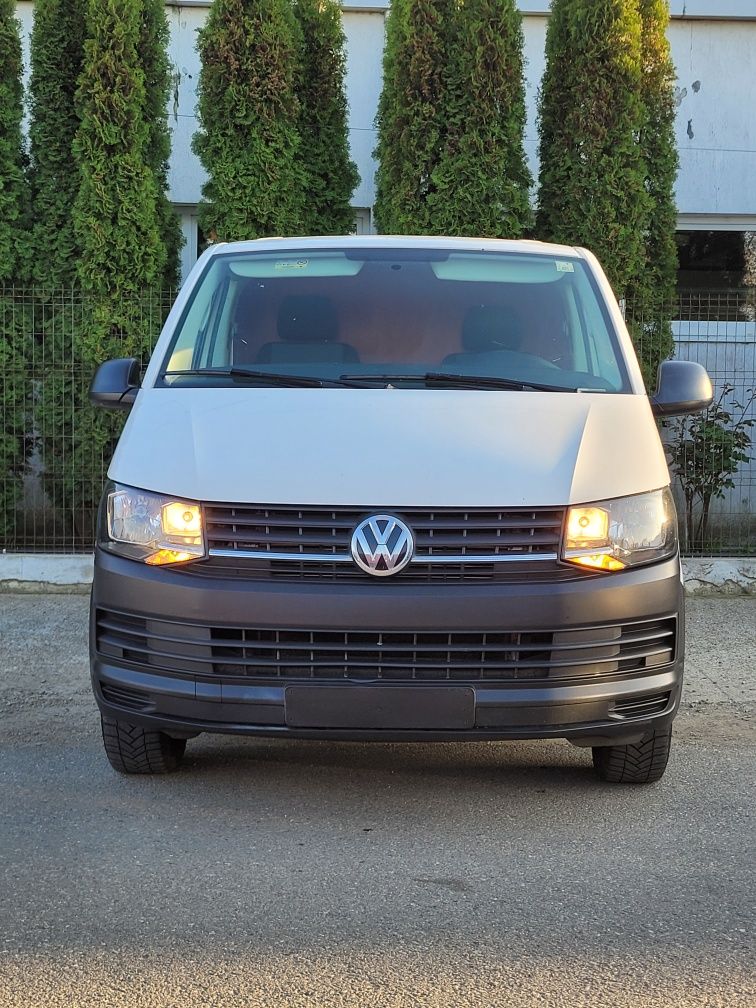 VW Transporter T6 2016 2.0TDI Autoutilitară