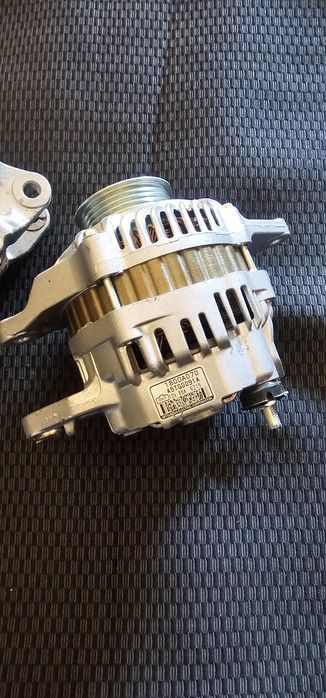 Alternator Mitsubishi si Cat 12V