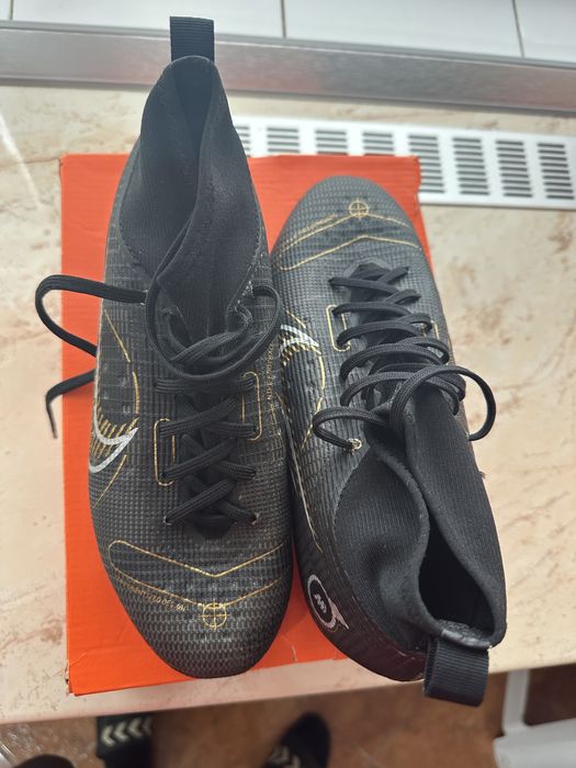 Ghete de fotbal Nike JR Mercurial  SUPERFLY 8 PRO FG Marimea 35.5